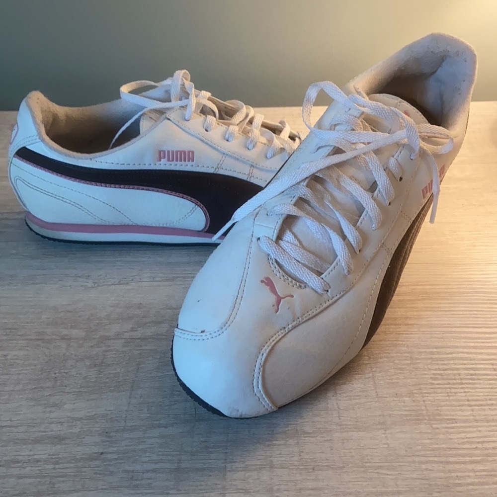 Puma Sneakers